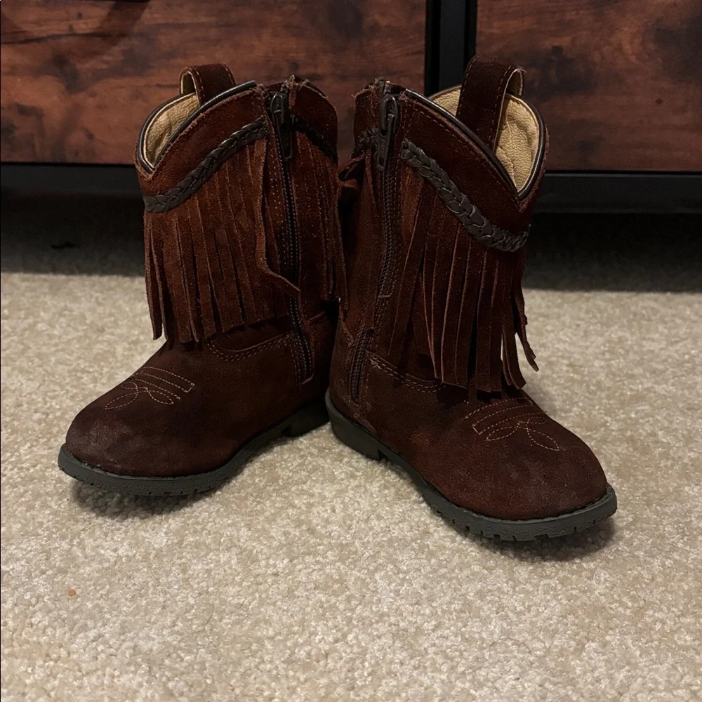 Minnetonka Kids Fringe Boots - Rich Brown